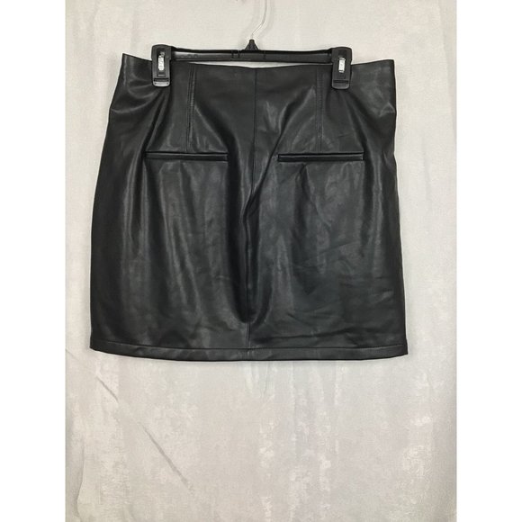 Express Faux Leather Belted Mini Skirt Size Large Black - Picture 2 of 8
